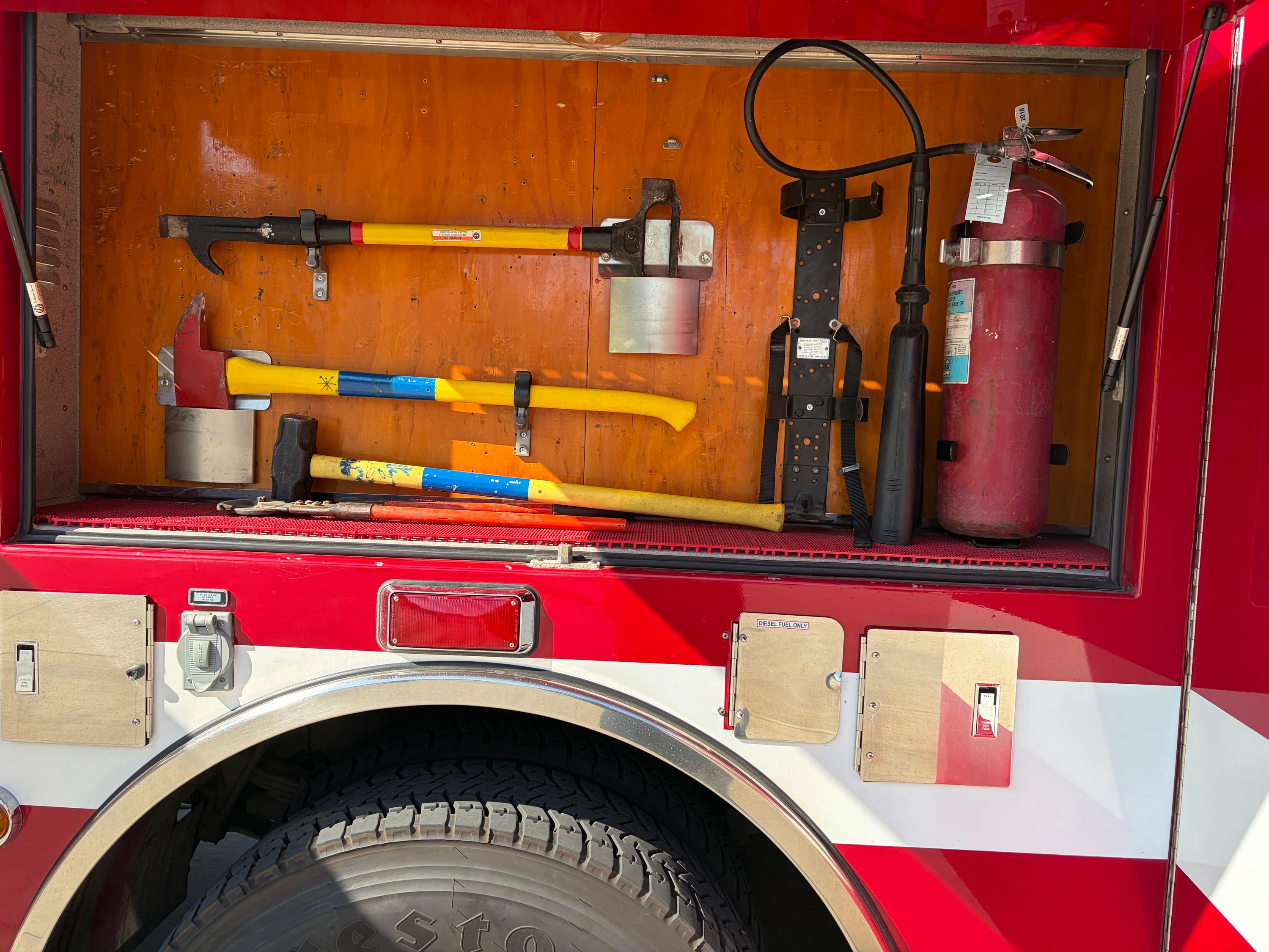 1997 Pierce Saber 65' Telesquirt - image 18