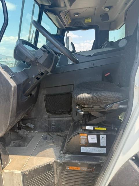 2016 Mack DaDee Automated Side Loader - image 20