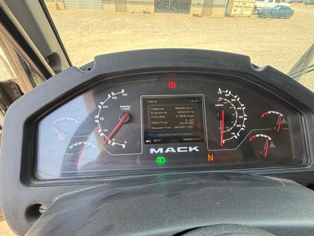 2016 Mack DaDee Automated Side Loader - image 9