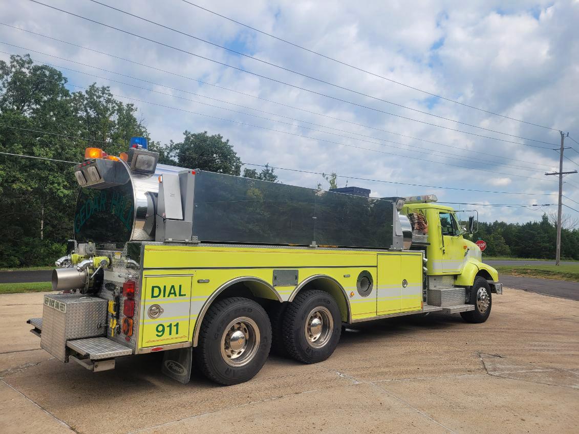 2000 Pierce International 4x4 Tanker - image 12