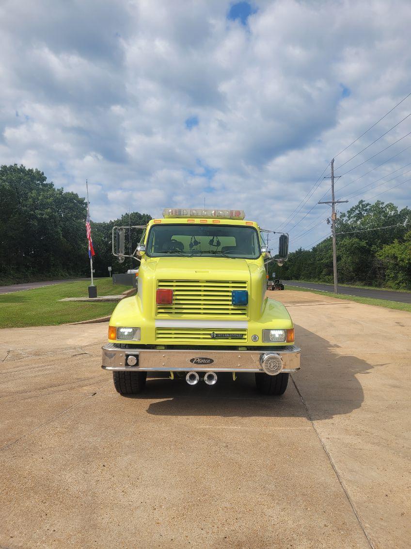2000 Pierce International 4x4 Tanker - image 6