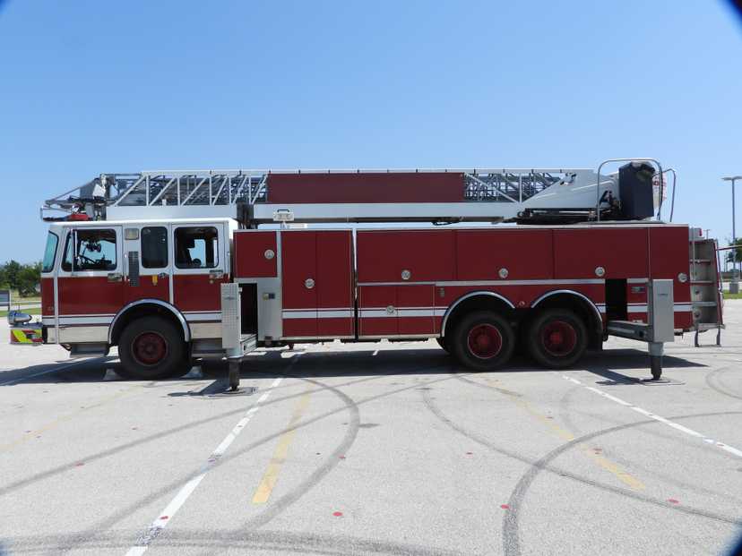 1997 Spartan 105' Aerial