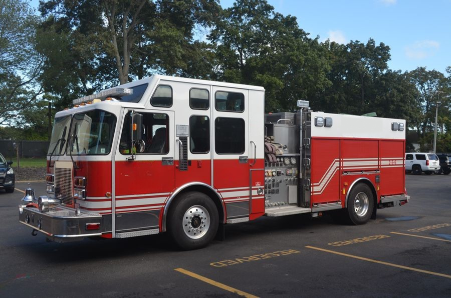 1999 Saulsbury Spartan Pumper