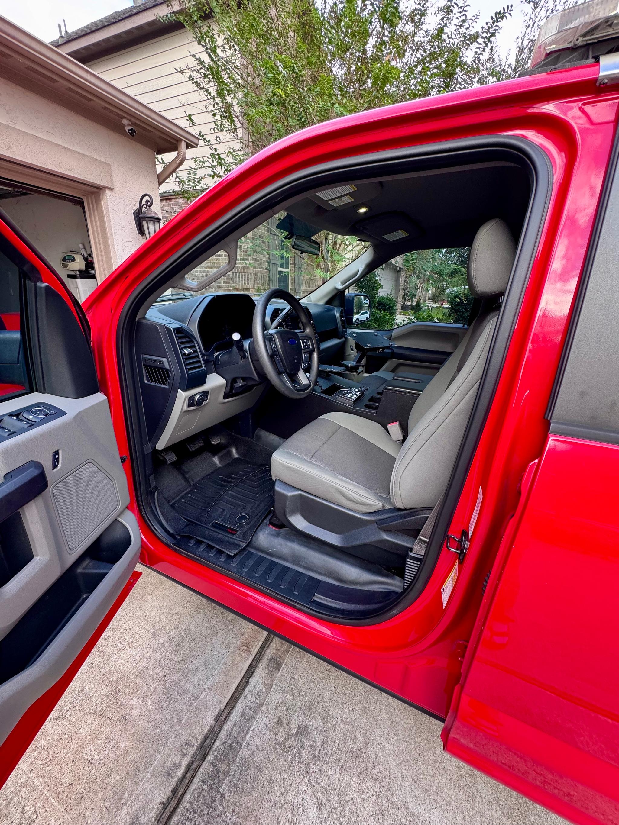2015 Ford F150 Command Truck - image 5