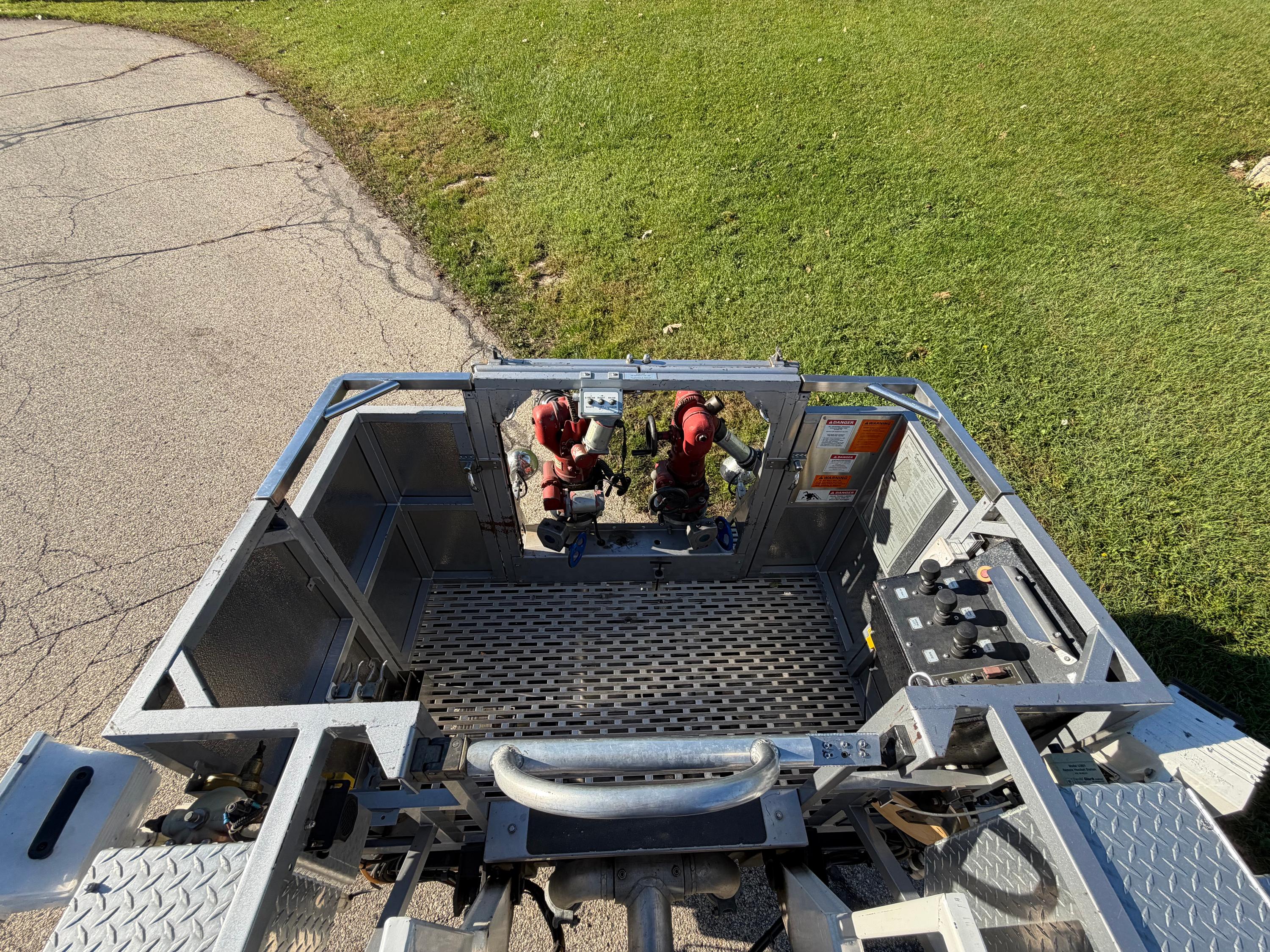 1994 Simon-Duplex 85' Platform - image 17