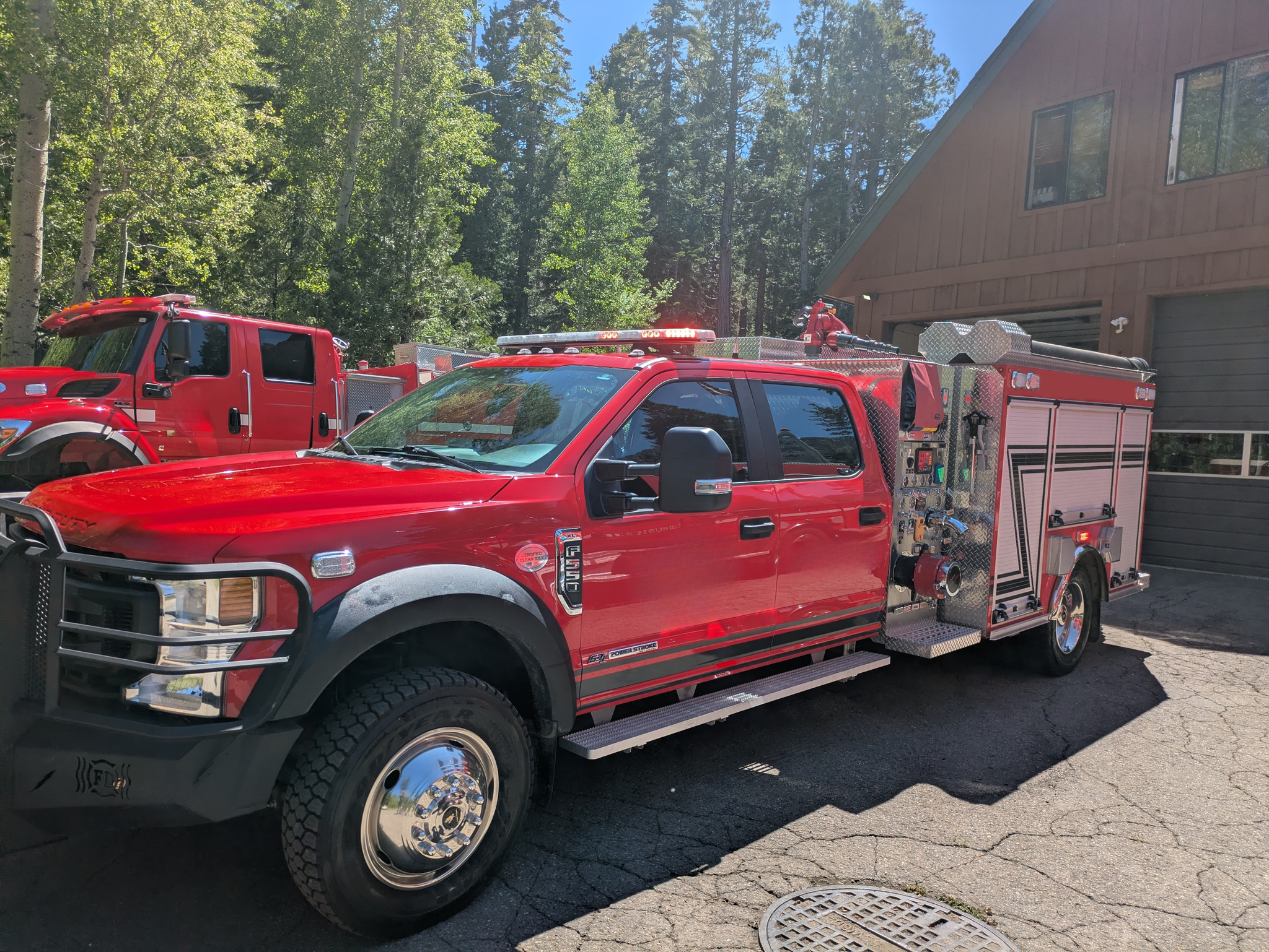 2022 Fouts Brothers Ford 4x4 Mini Pumper - image 2