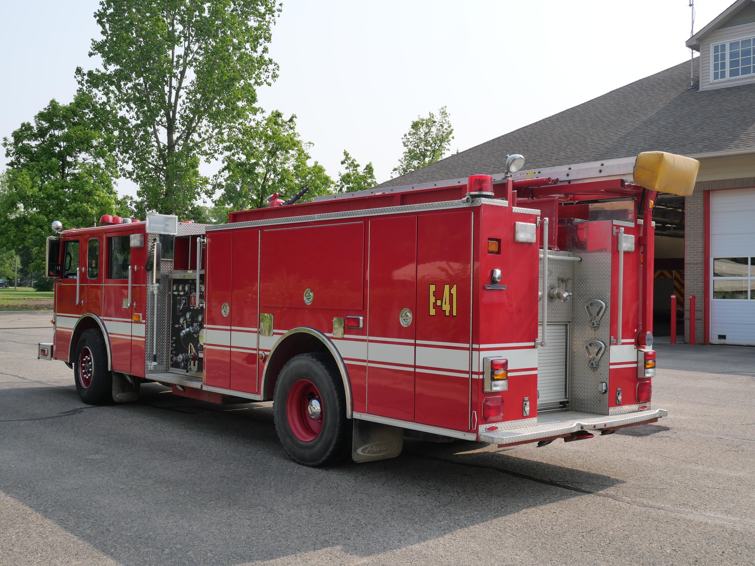 2001 Pierce Dash Engine - image 3