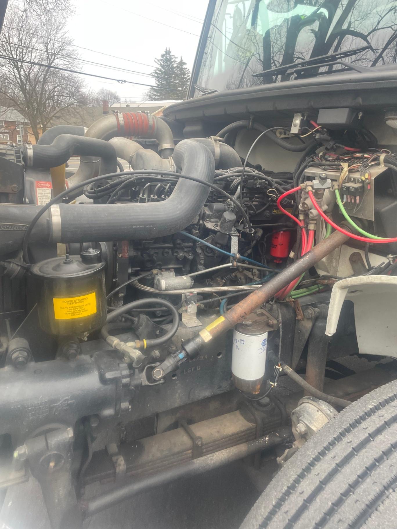 2001 S&S Freightliner Tanker - image 13