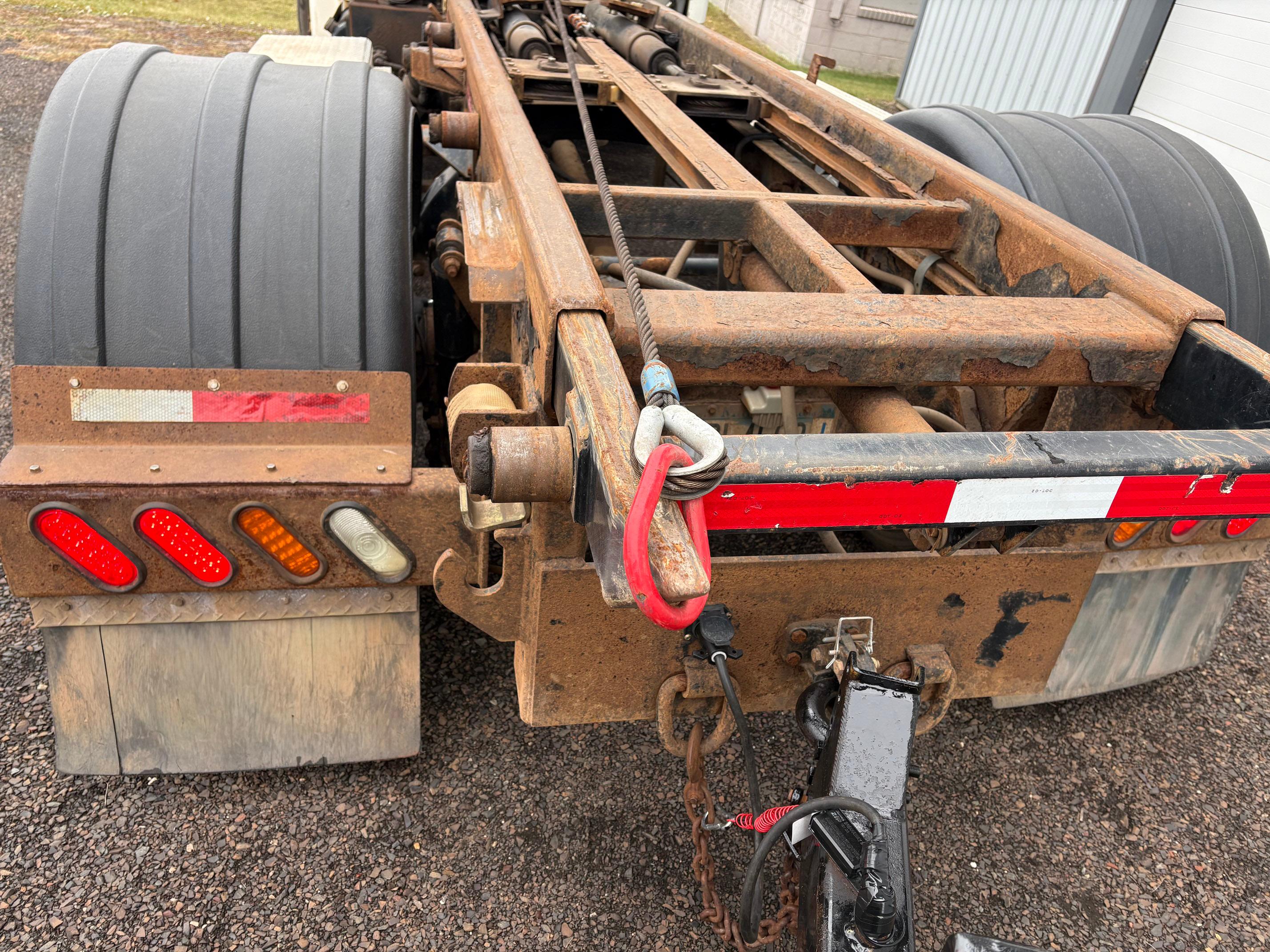 2000 Freightliner FL60 w/ 20,000lb Cable Hoist & 2004 16,000lb Cable Trailer - image 14