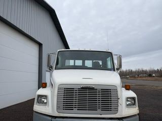 2000 Freightliner FL60 w/ 20,000lb Cable Hoist & 2004 16,000lb Cable Trailer - image 3