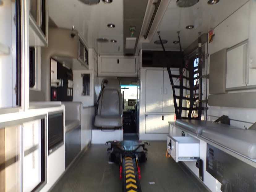 2009 AEV Chevrolet Type III Ambulance — photo 6