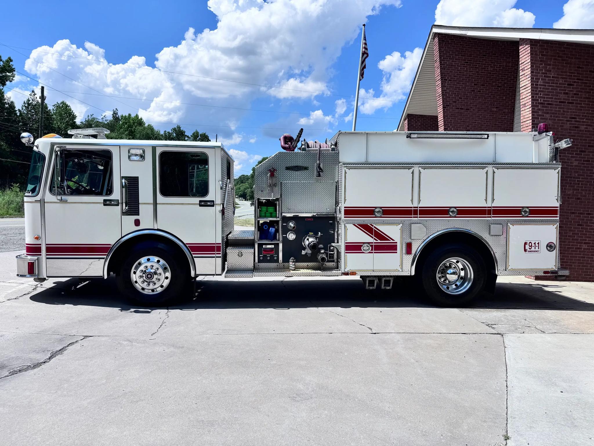 1994 Quality Spartan Pumper Tanker - image 2