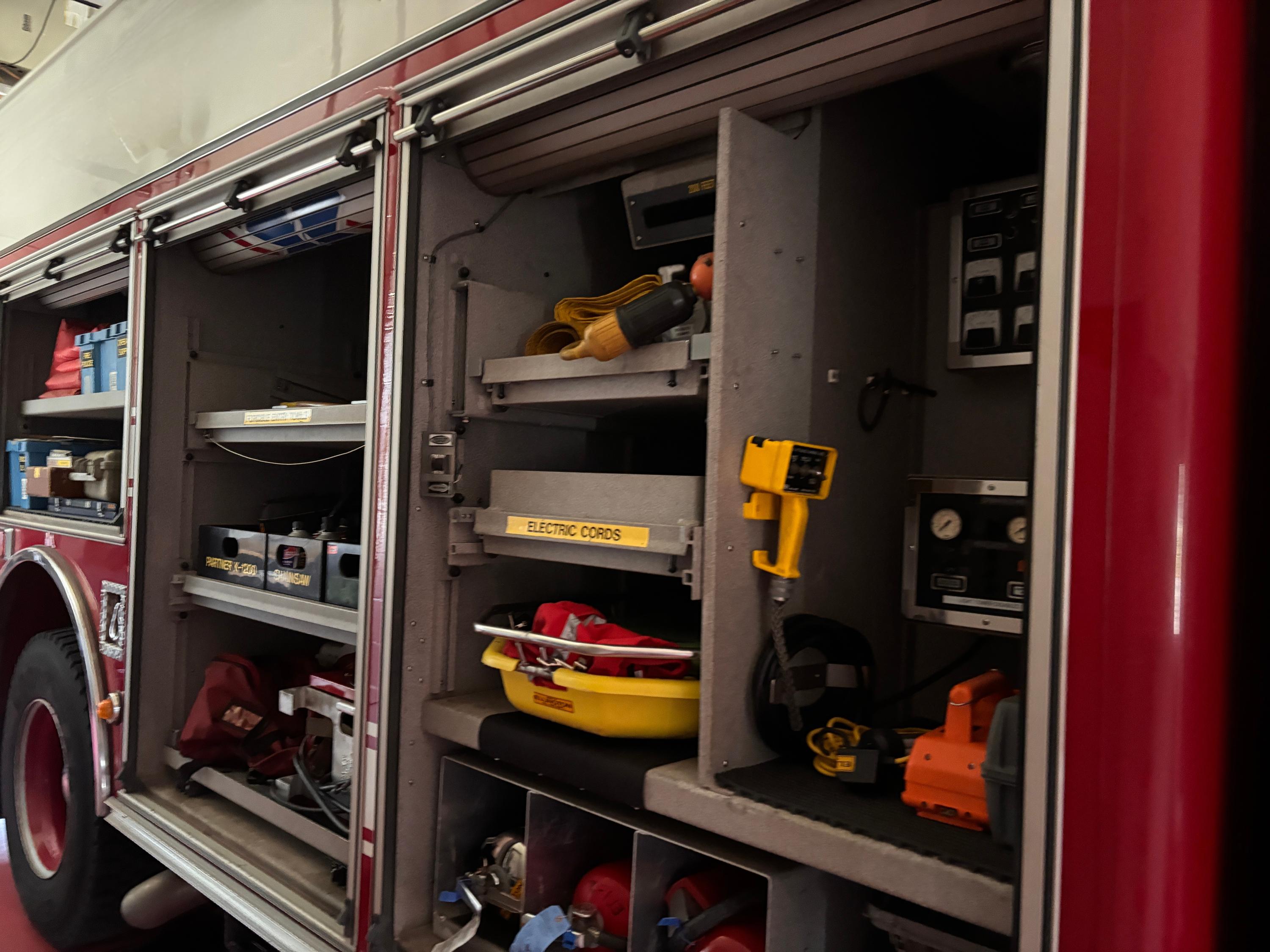 2001 Pierce Heavy Rescue - image 11