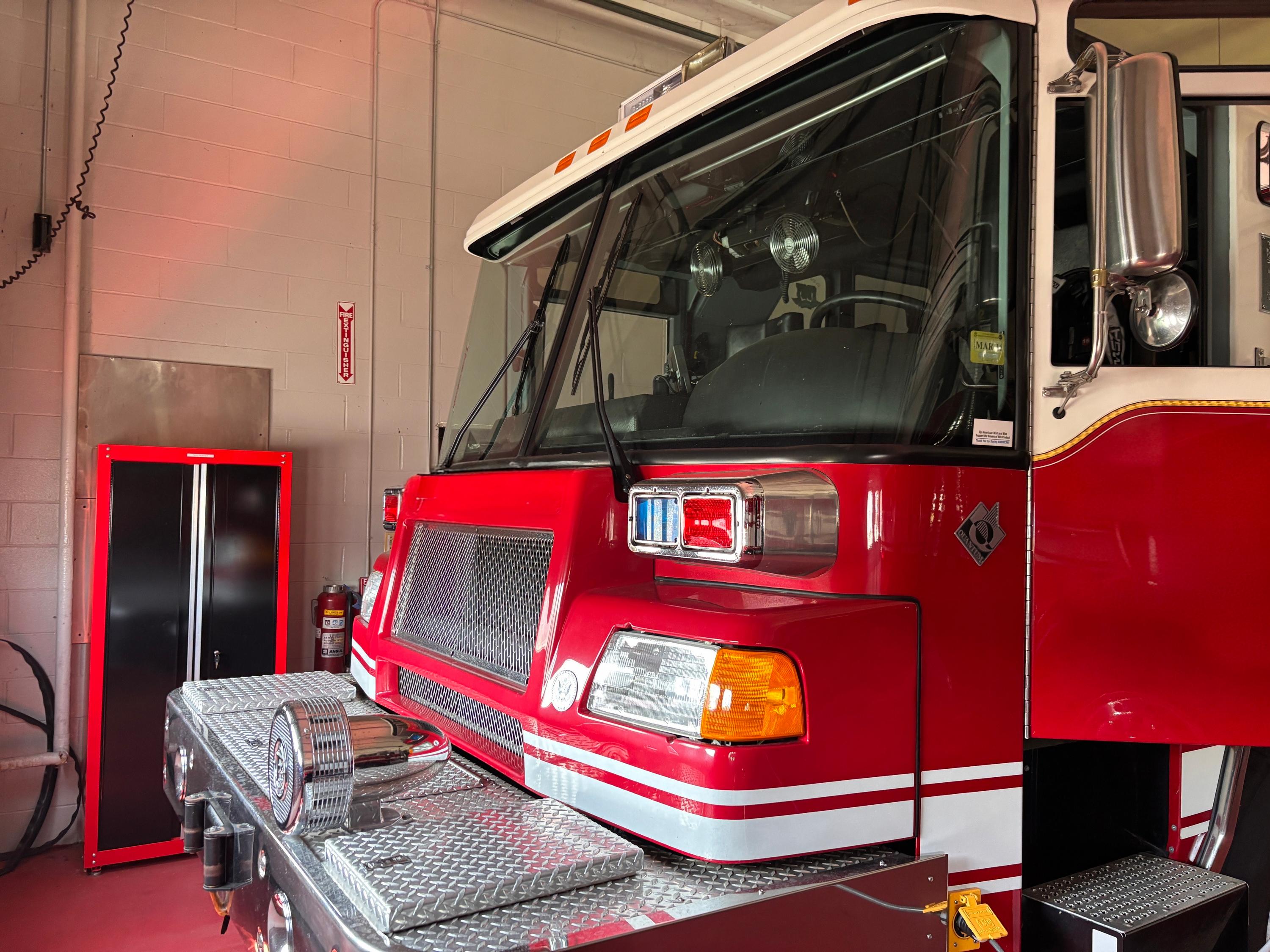 2001 Pierce Heavy Rescue - image 8