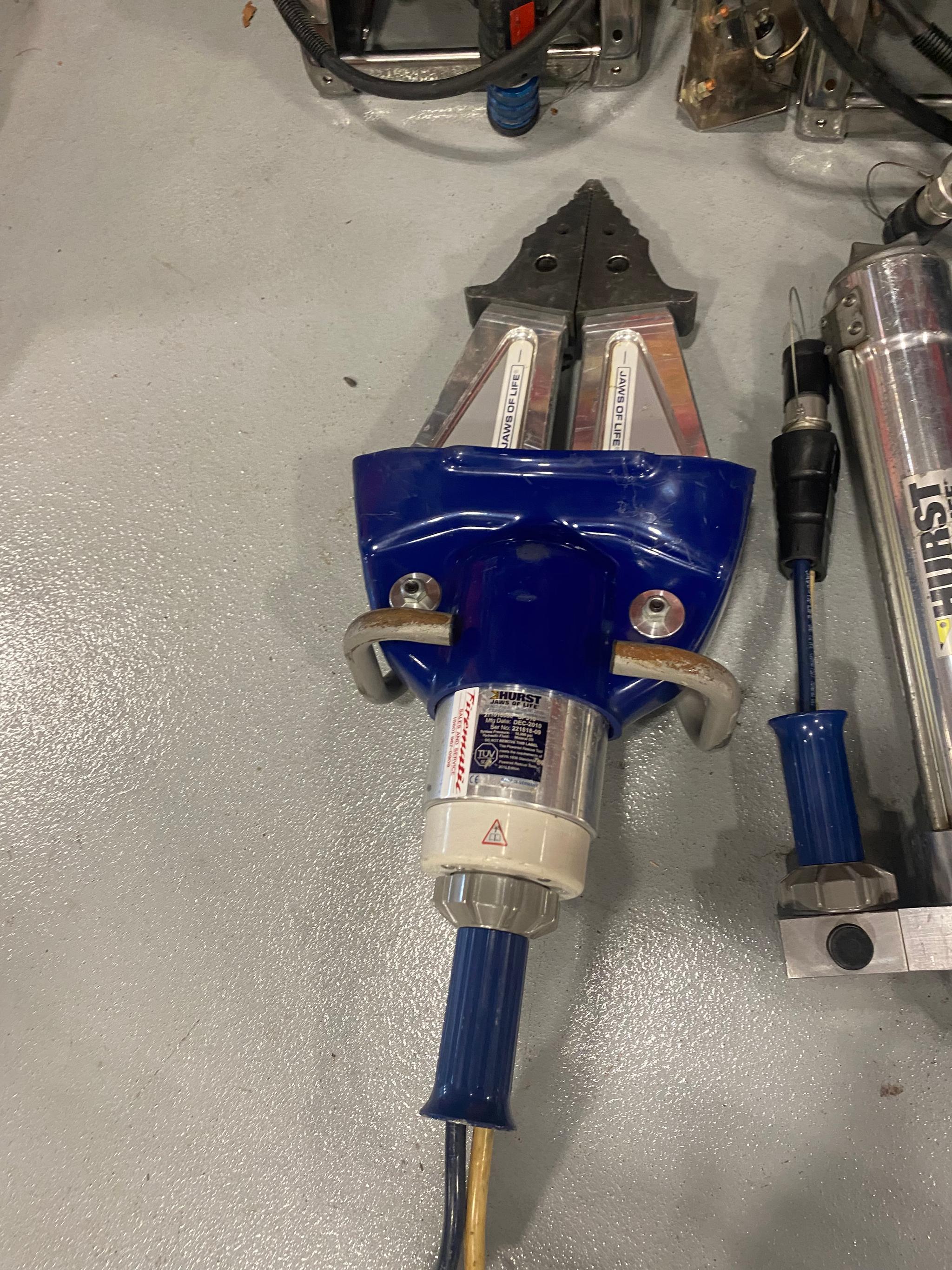 Hurst - Jaws of Life (Cutter, Spreader, 2 Rams) - image 2