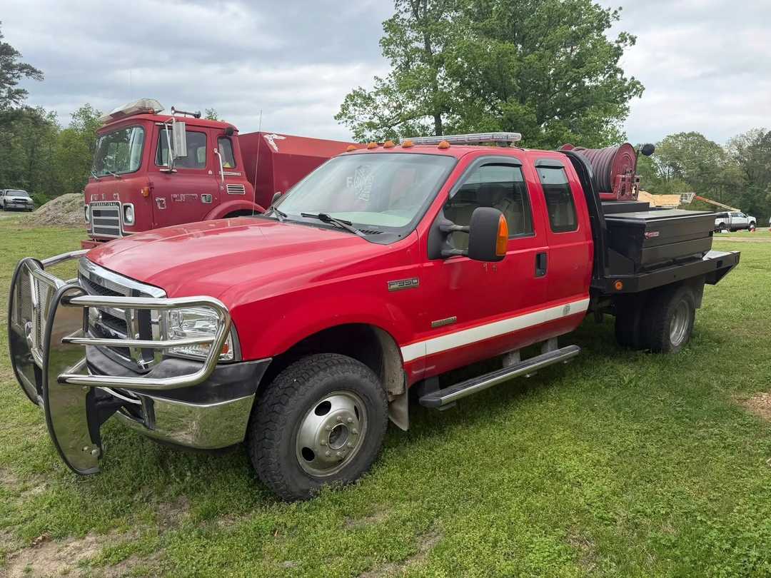 2005 Ford F350 4x4 Brush Truck