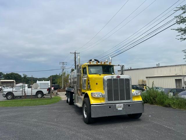 2022 Peterbilt National Vacuum Septic - image 3