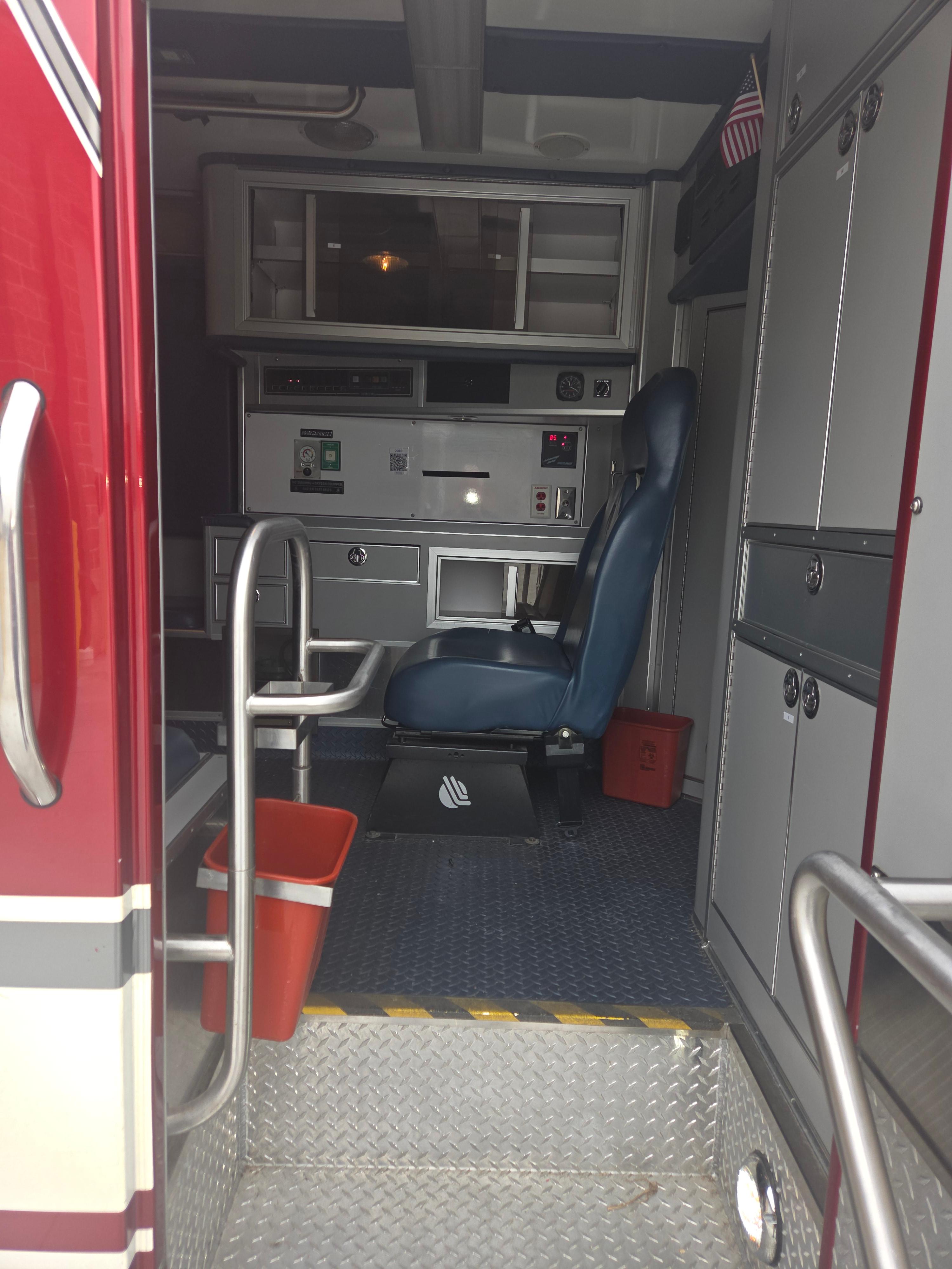 2010 Chevrolet Type III Ambulance - image 13