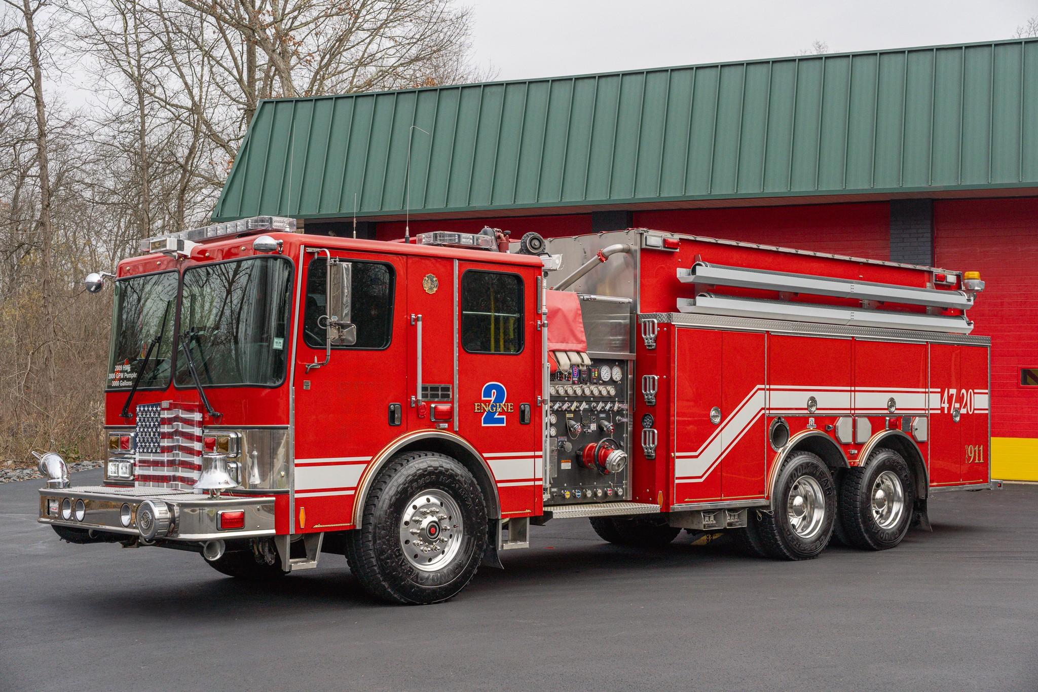 2009 HME Ahrens-Fox Pumper Tanker - image 4