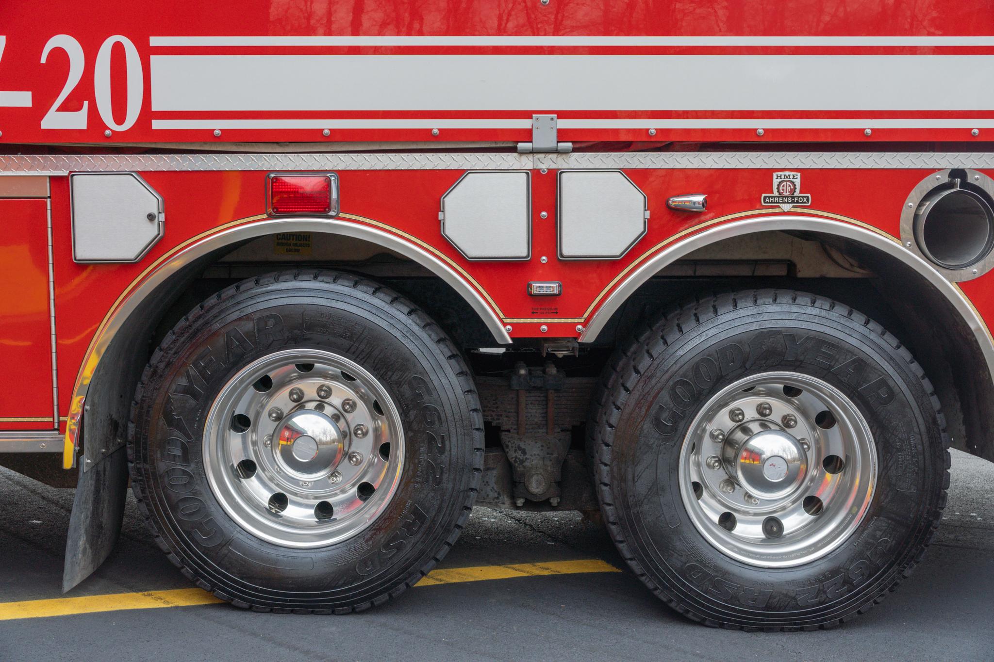 2009 HME Ahrens-Fox Pumper Tanker - image 28