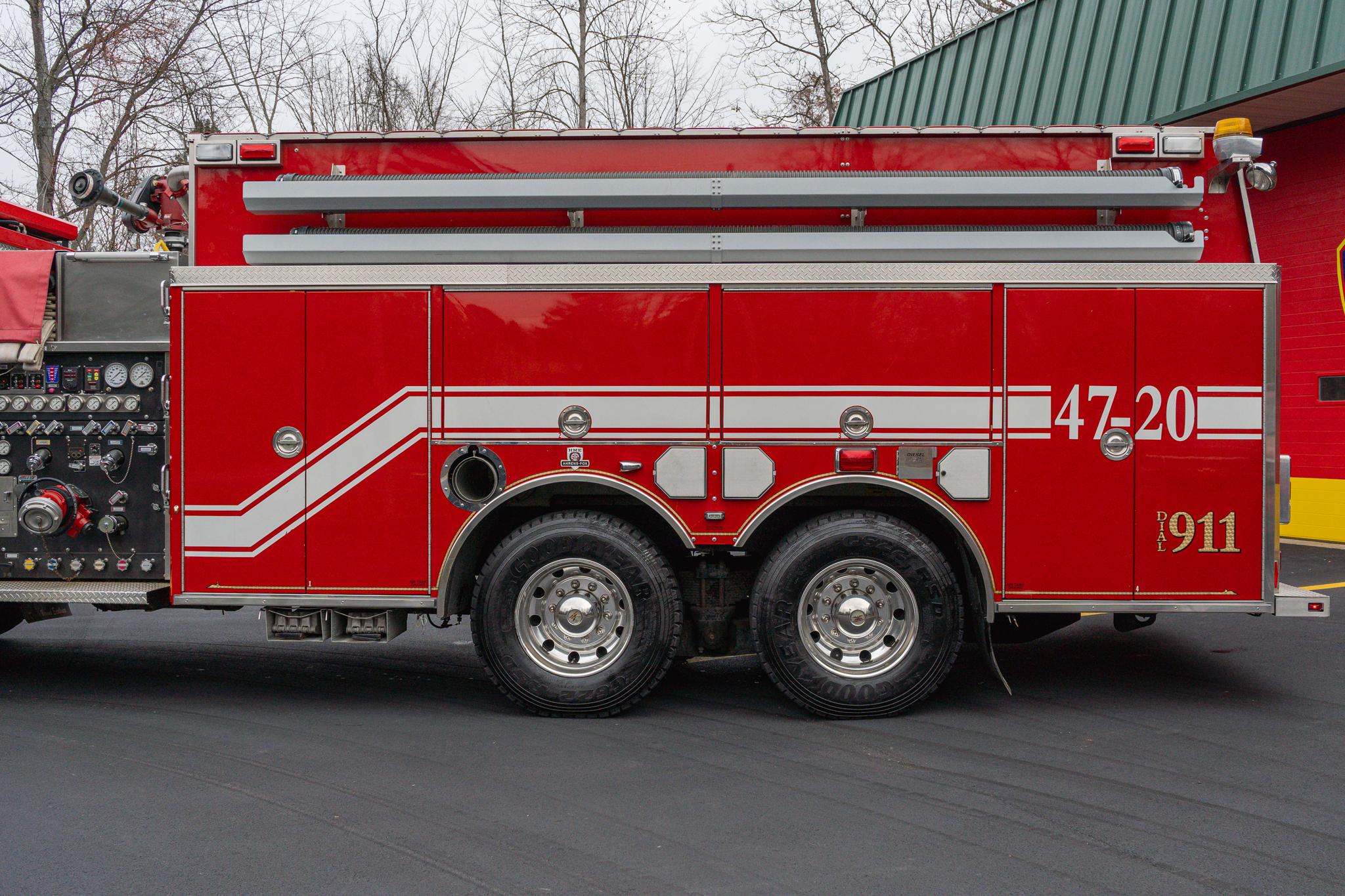 2009 HME Ahrens-Fox Pumper Tanker - image 30
