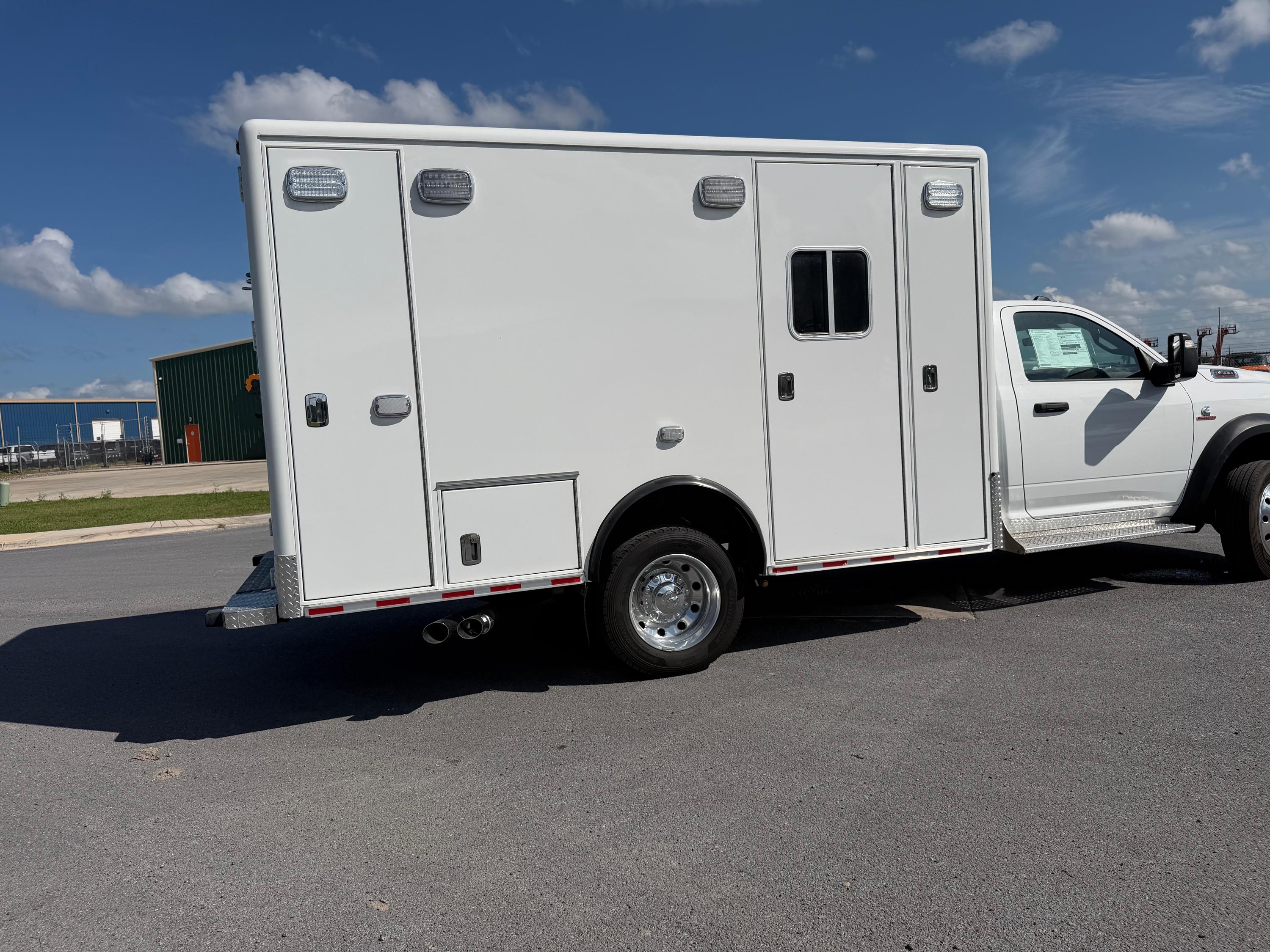 2026 Horton Ram 4x4 Type I Ambulance - image 9