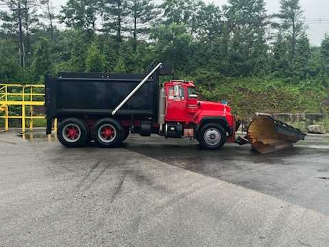 1996 Mack RD 688 SX Dump Truck — photo 3