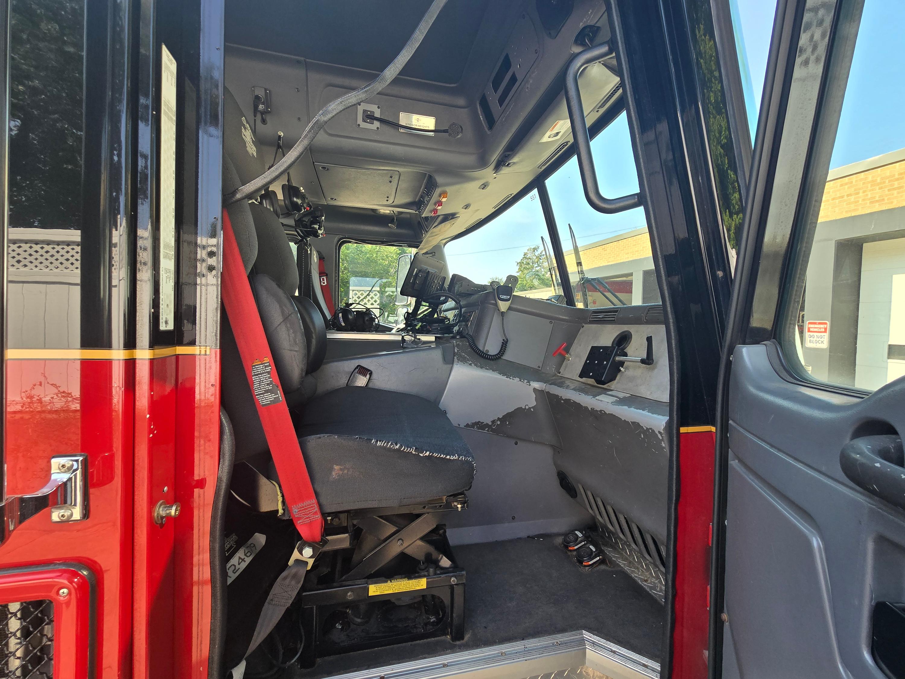 2007 American LaFrance Metropolitan Pumper - image 11