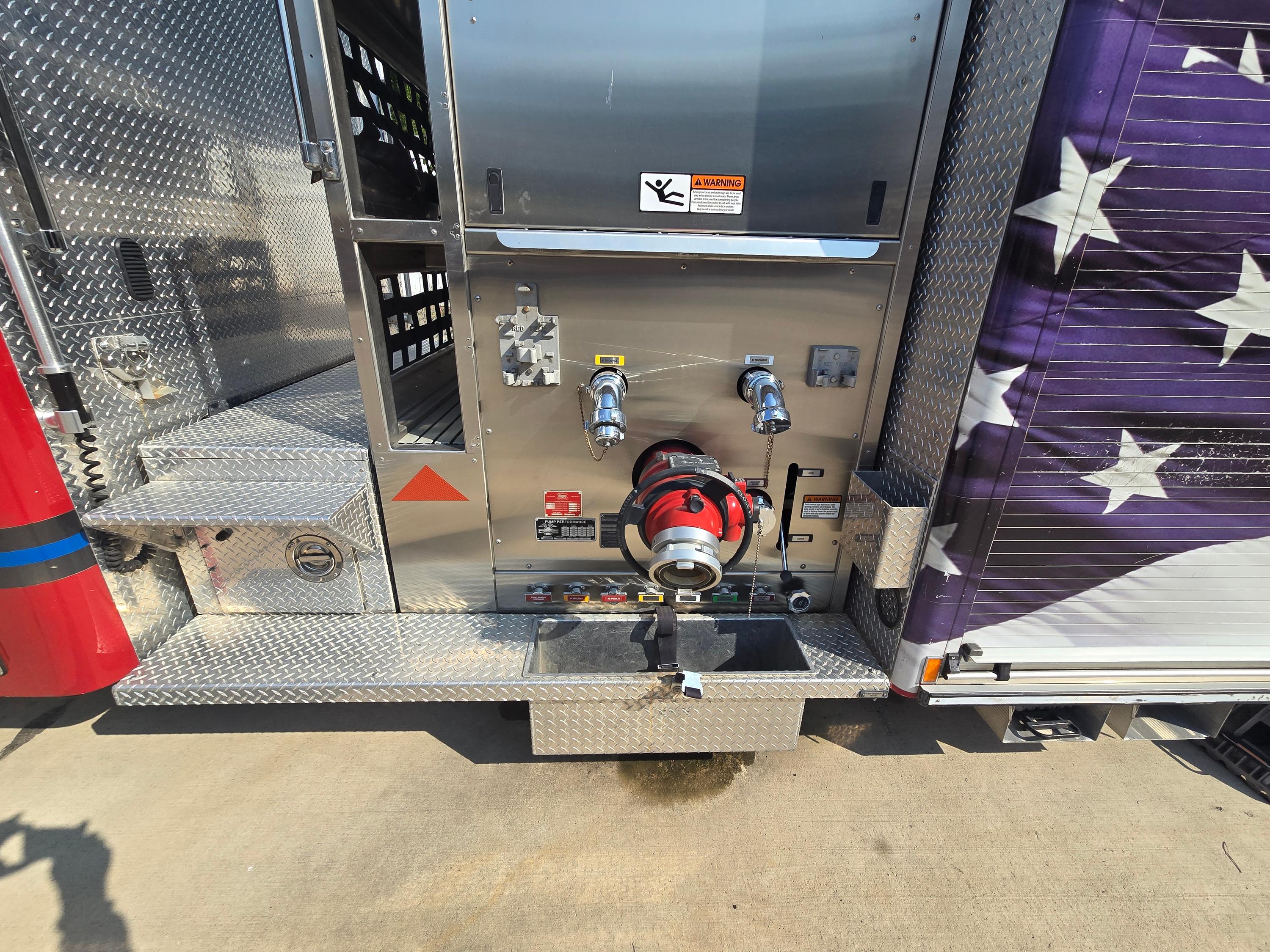 2007 American LaFrance Metropolitan Pumper - image 19