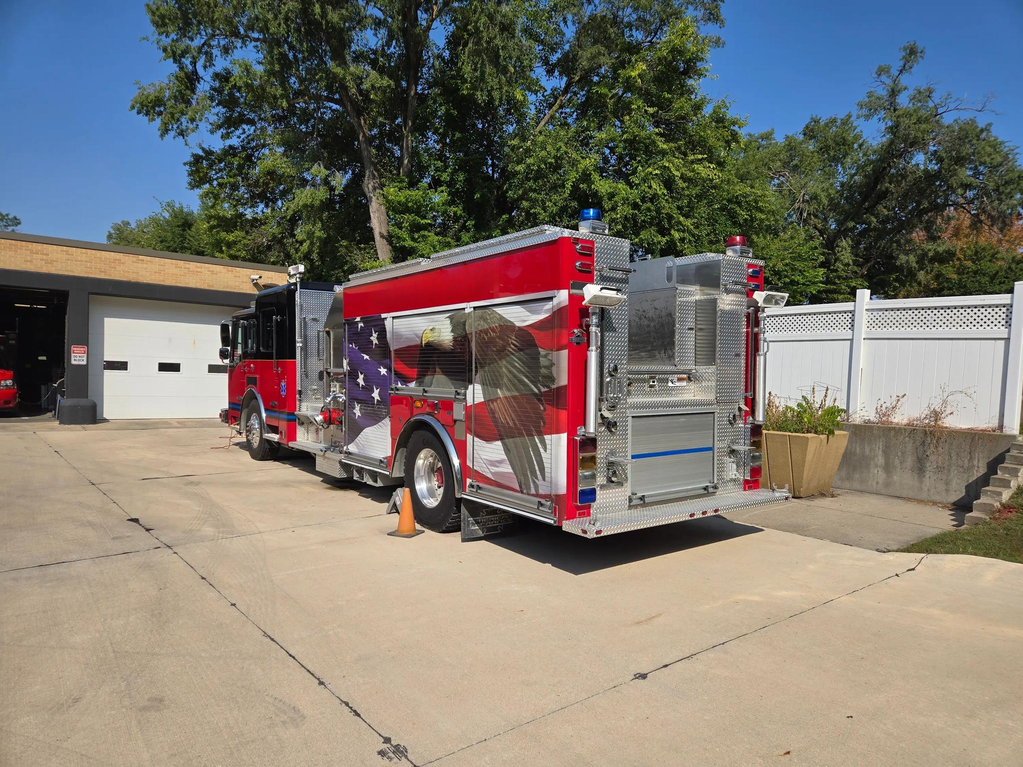 2007 American LaFrance Metropolitan Pumper - image 3