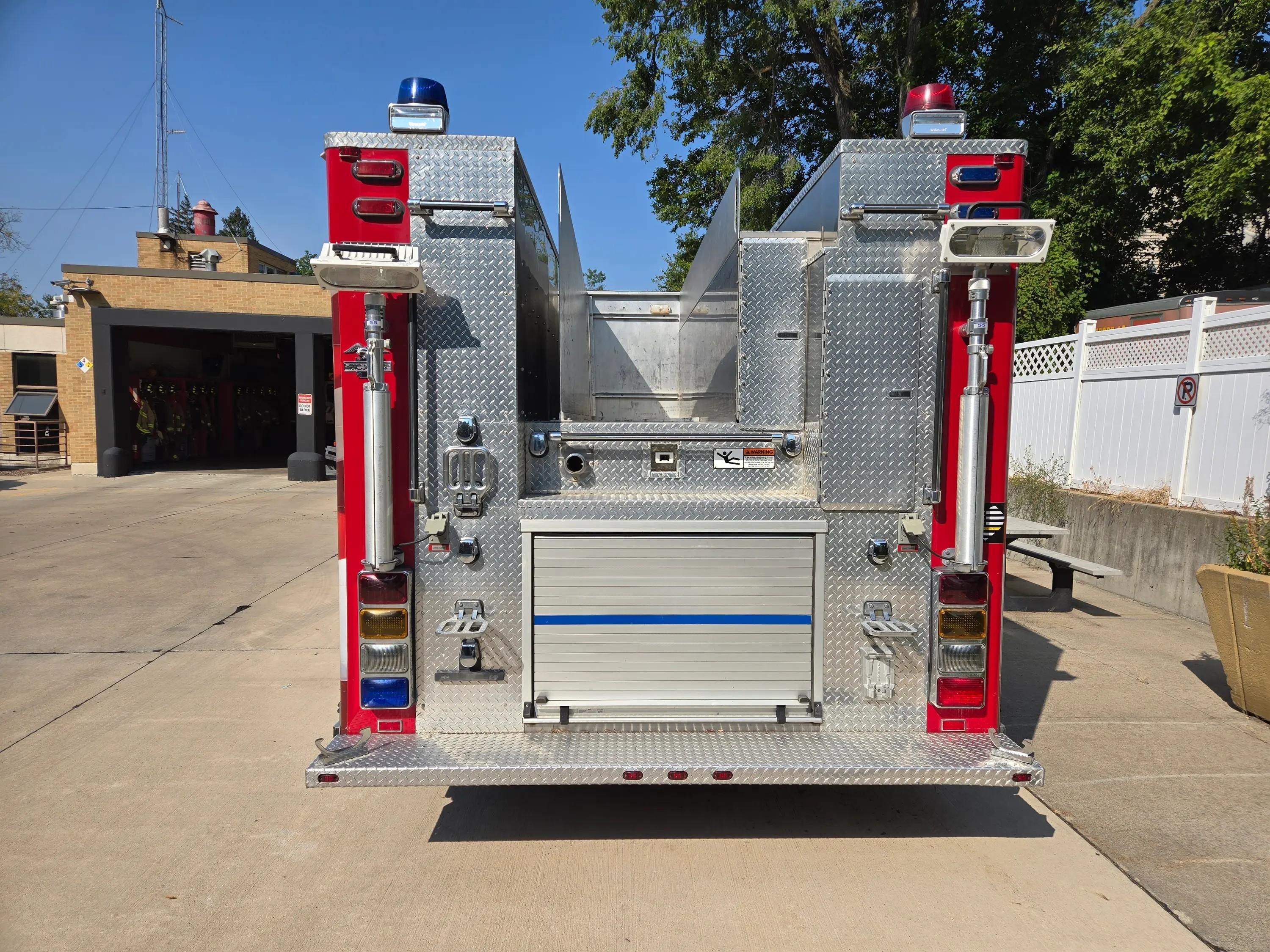 2007 American LaFrance Metropolitan Pumper - image 5