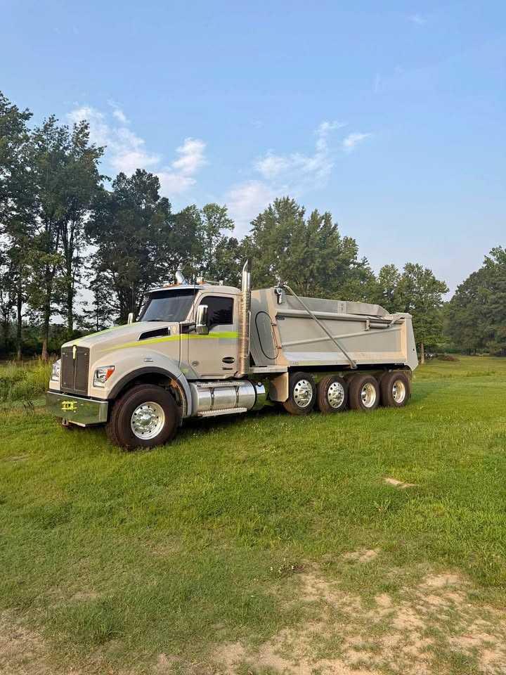 2025 Kenworth t880 Dump Truck