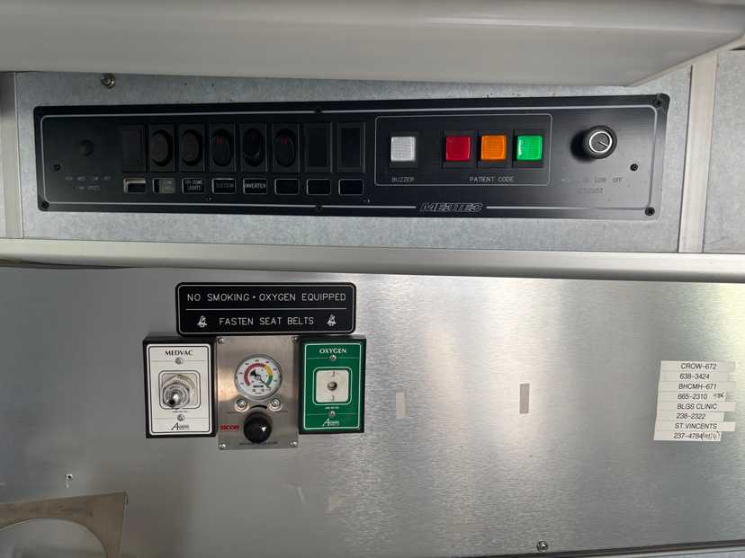 2006 MedTec Ford Type III Ambulance — photo 8