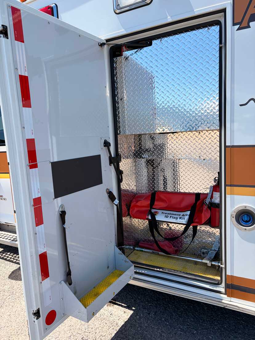 2015 Demers Chevrolet Type III Ambulance — photo 8