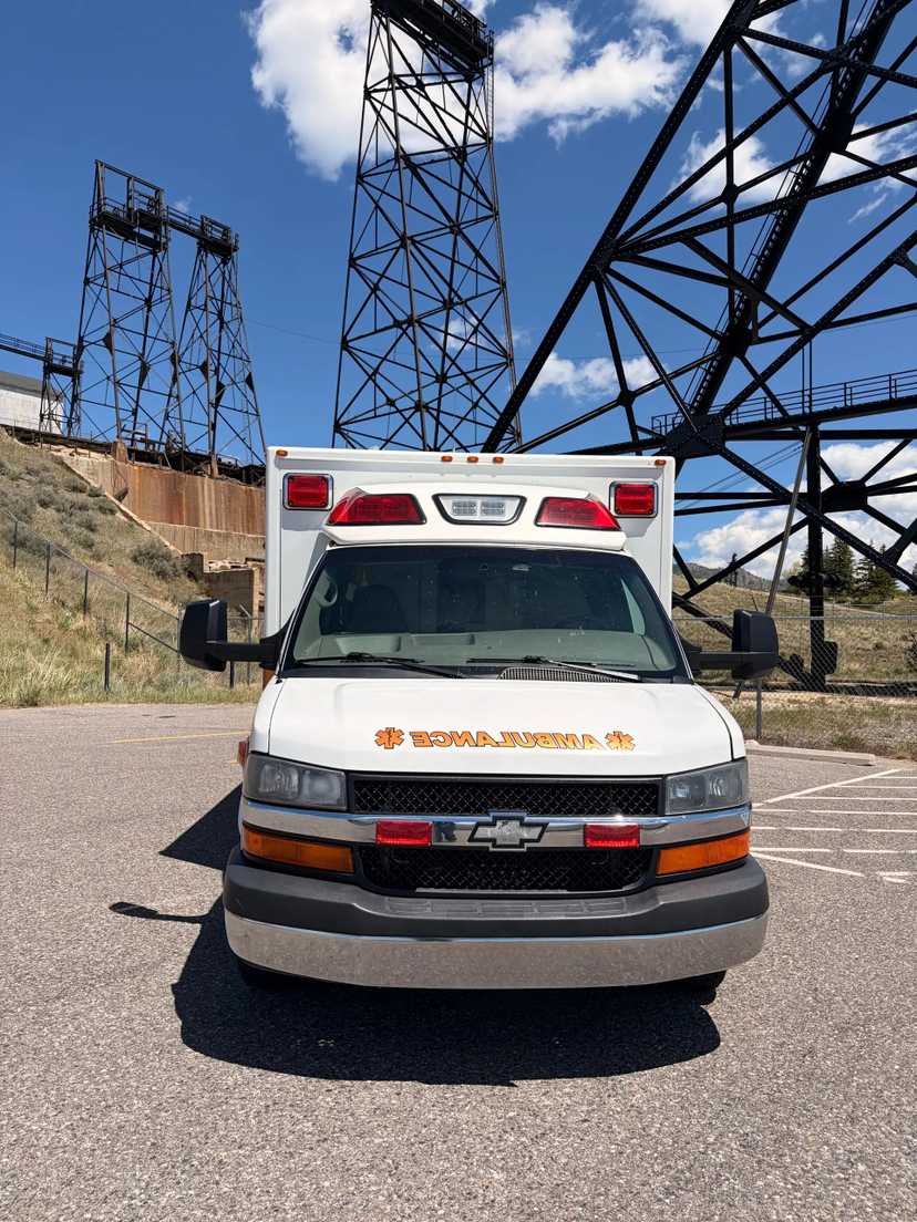 2015 Demers Chevrolet Type III Ambulance — photo 2