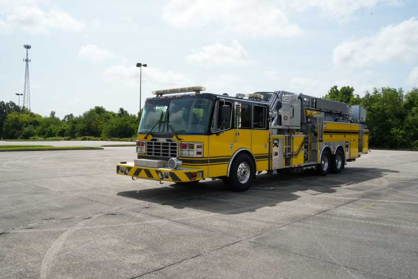2005 Ferrara 100' Quint