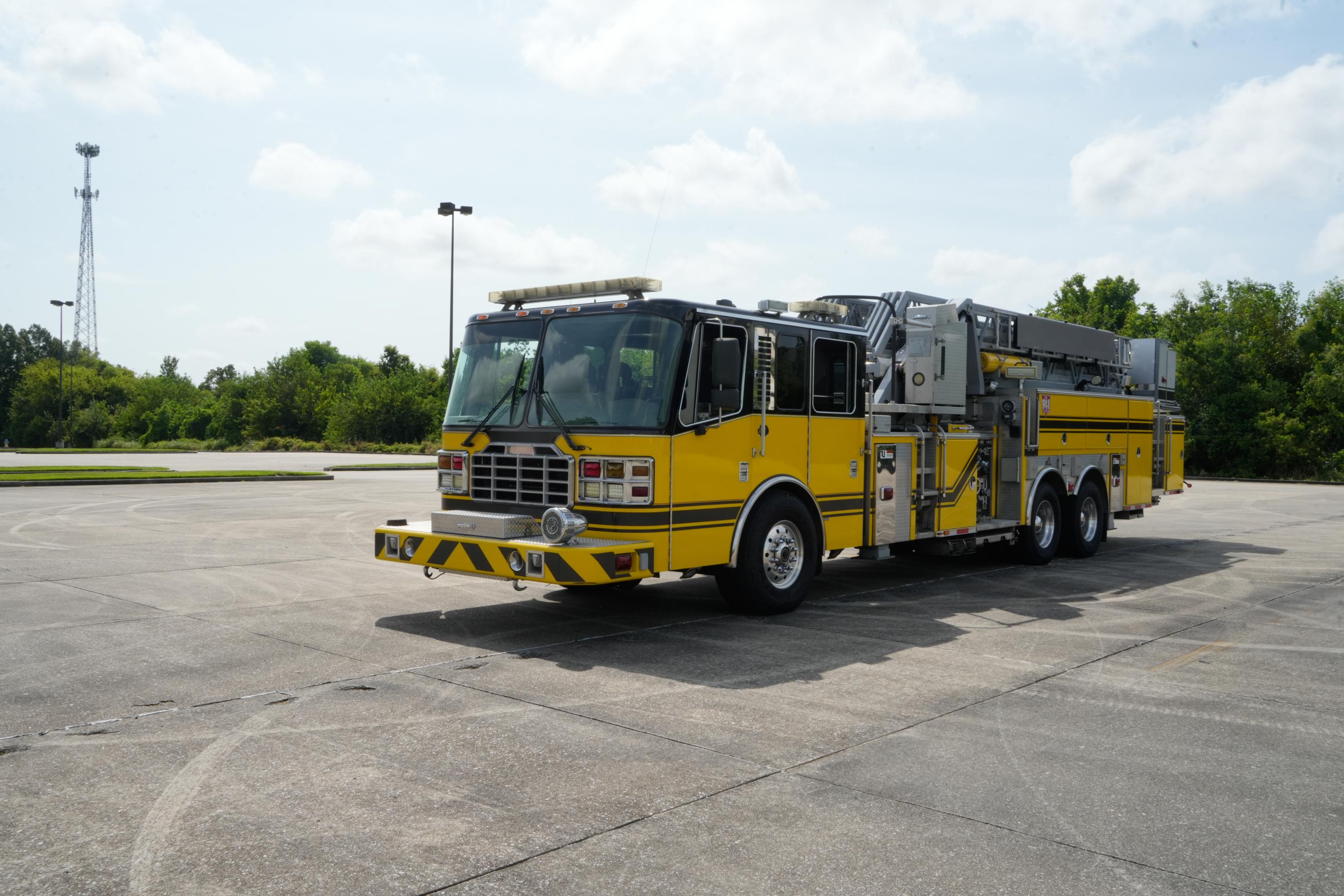 2005 Ferrara 100' Quint - image 1