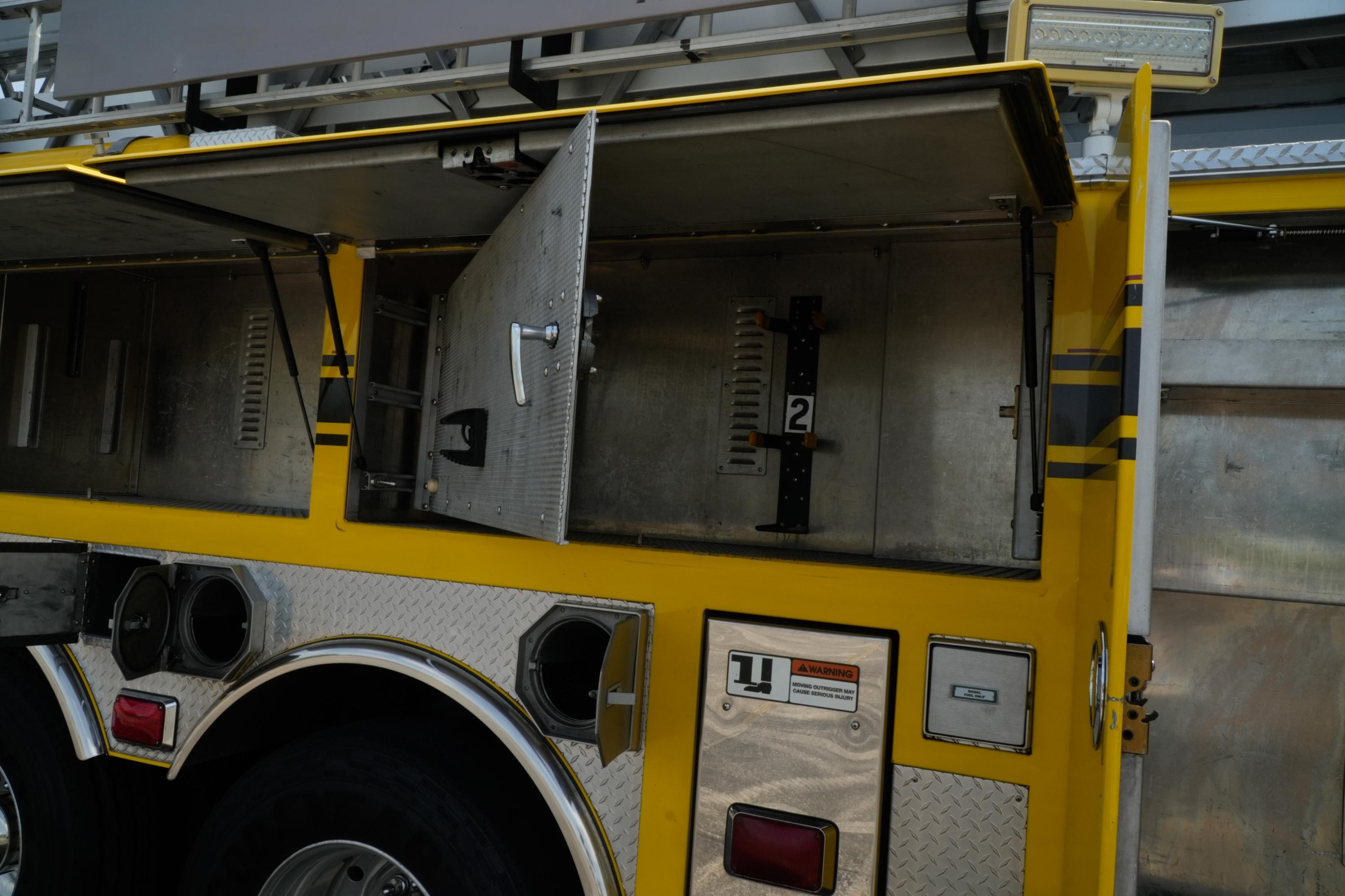 2005 Ferrara 100' Quint - image 54