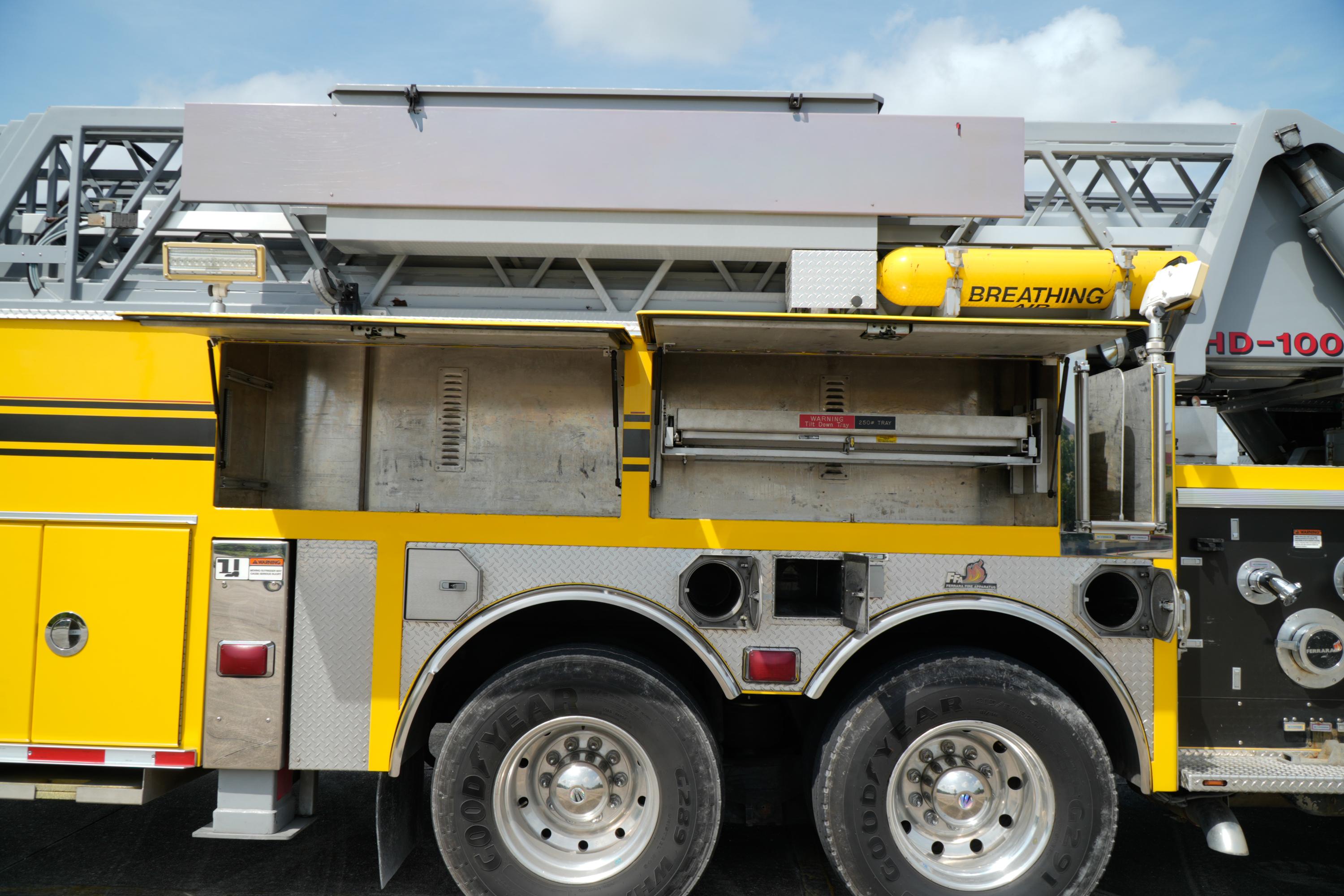 2005 Ferrara 100' Quint - image 83