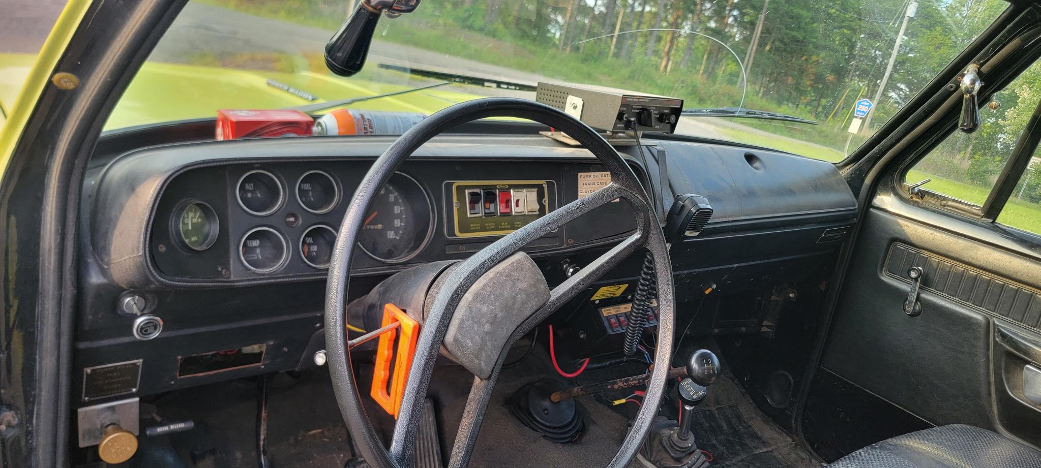 1976 E-One Dodge 4x4 Mini Pumper - image 16