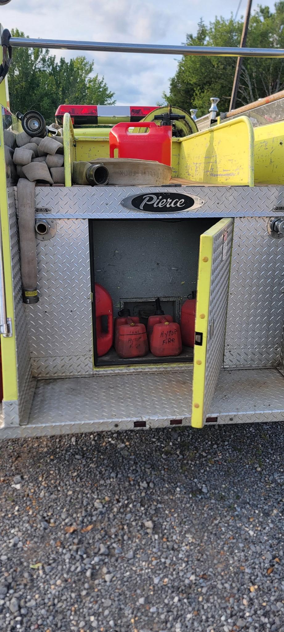 1976 E-One Dodge 4x4 Mini Pumper - image 14