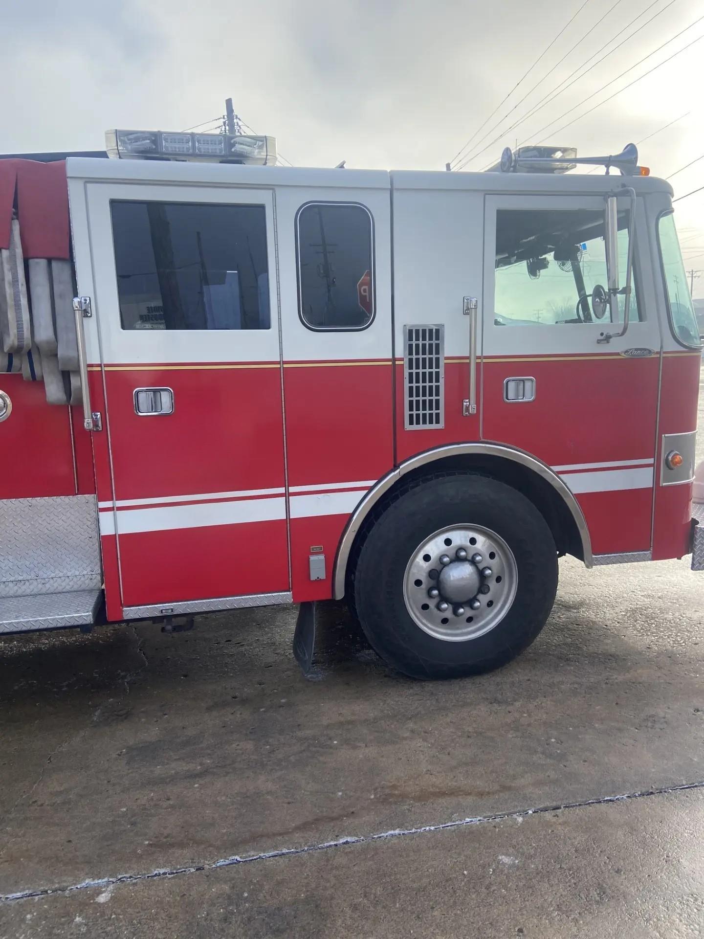 1991 Pierce Pumper Tanker - image 4