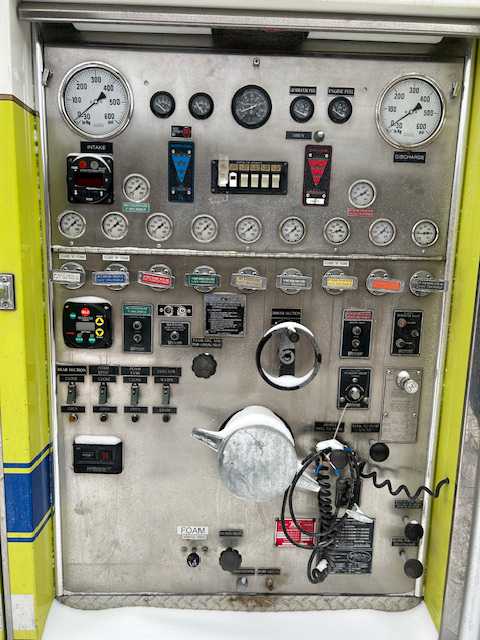 1995 Custom Fire Ford Pumper — photo 8