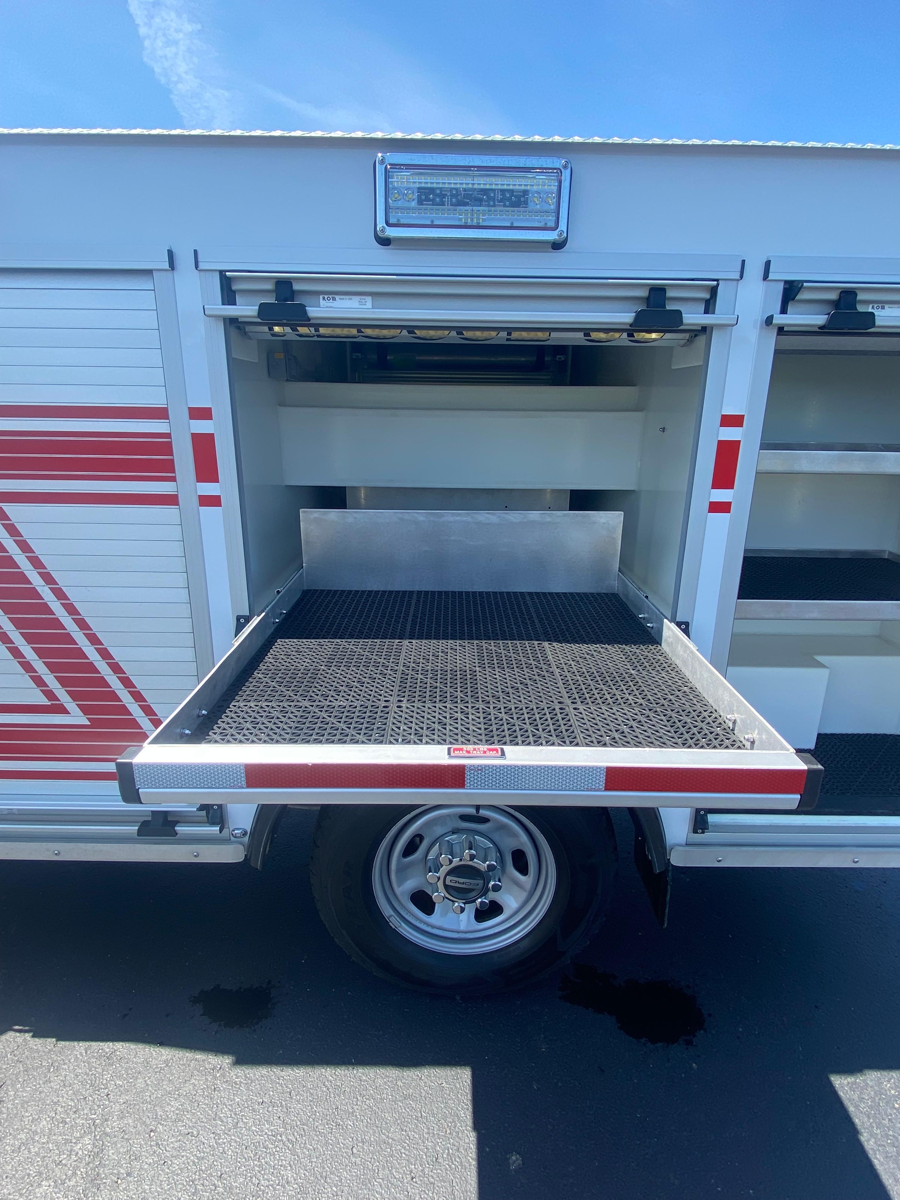 2020 Ford F-350 4x4 Light Rescue - image 7