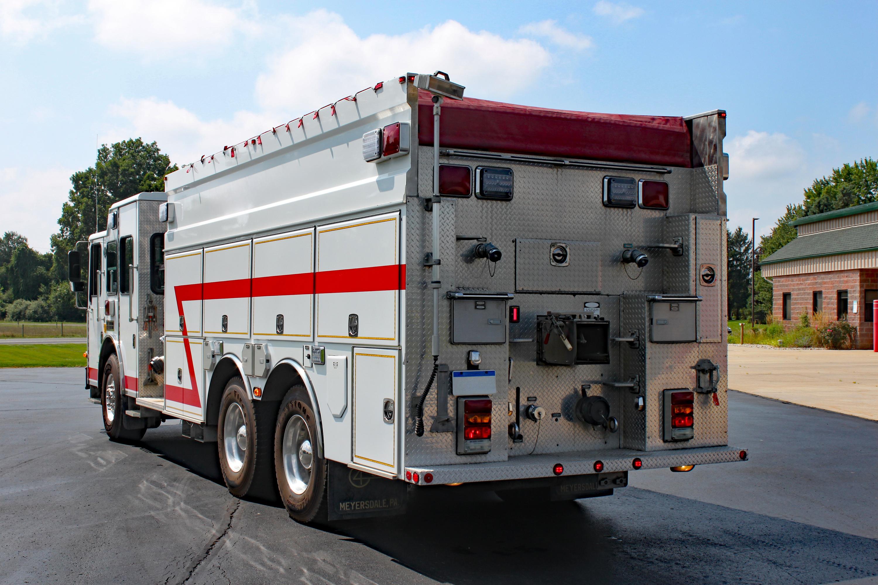 2002 HME/4 Guys 2500 Gallon Tanker - image 5