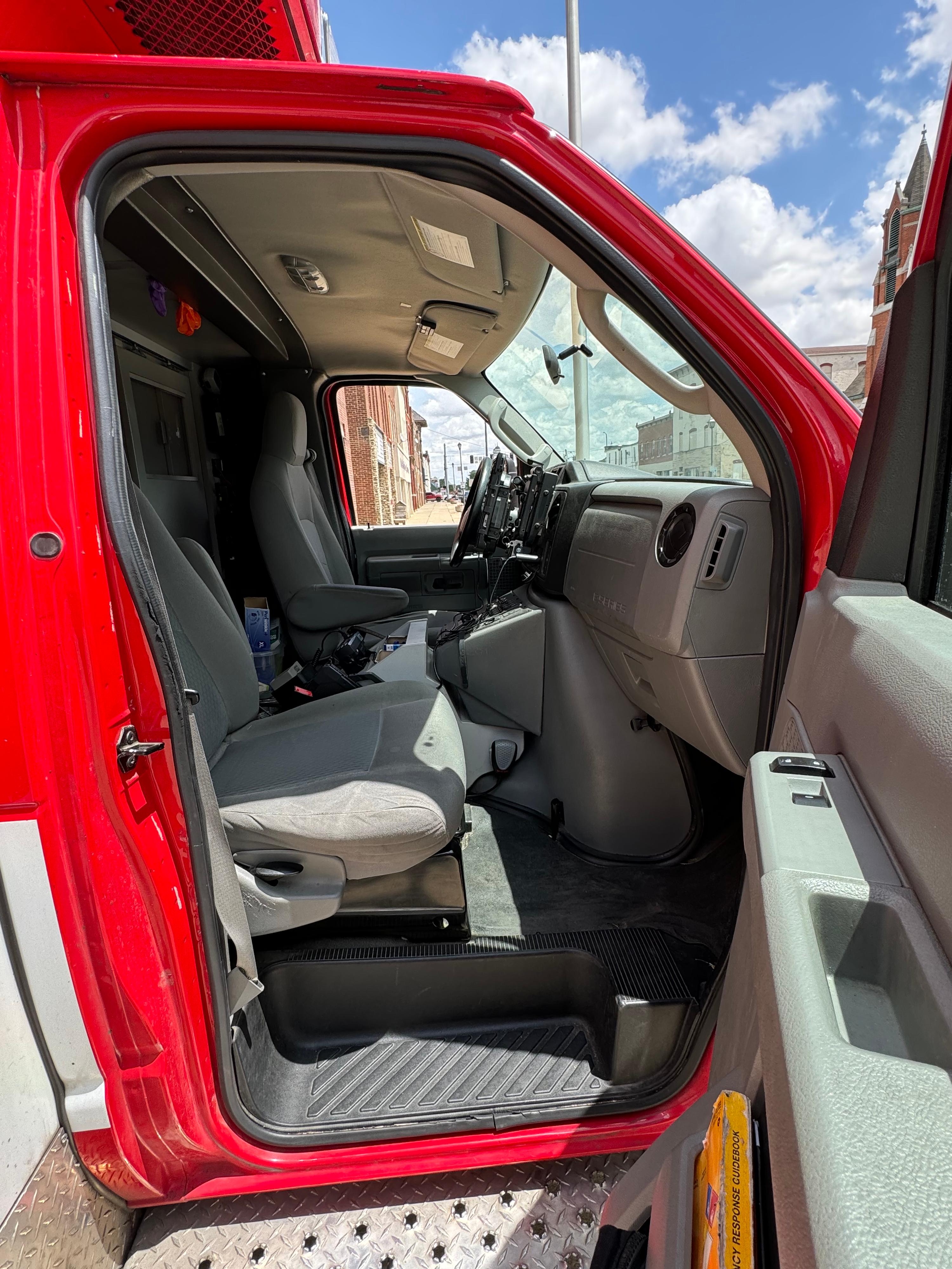 2019 Ford E-450 Wheeled Coach Type III - image 5