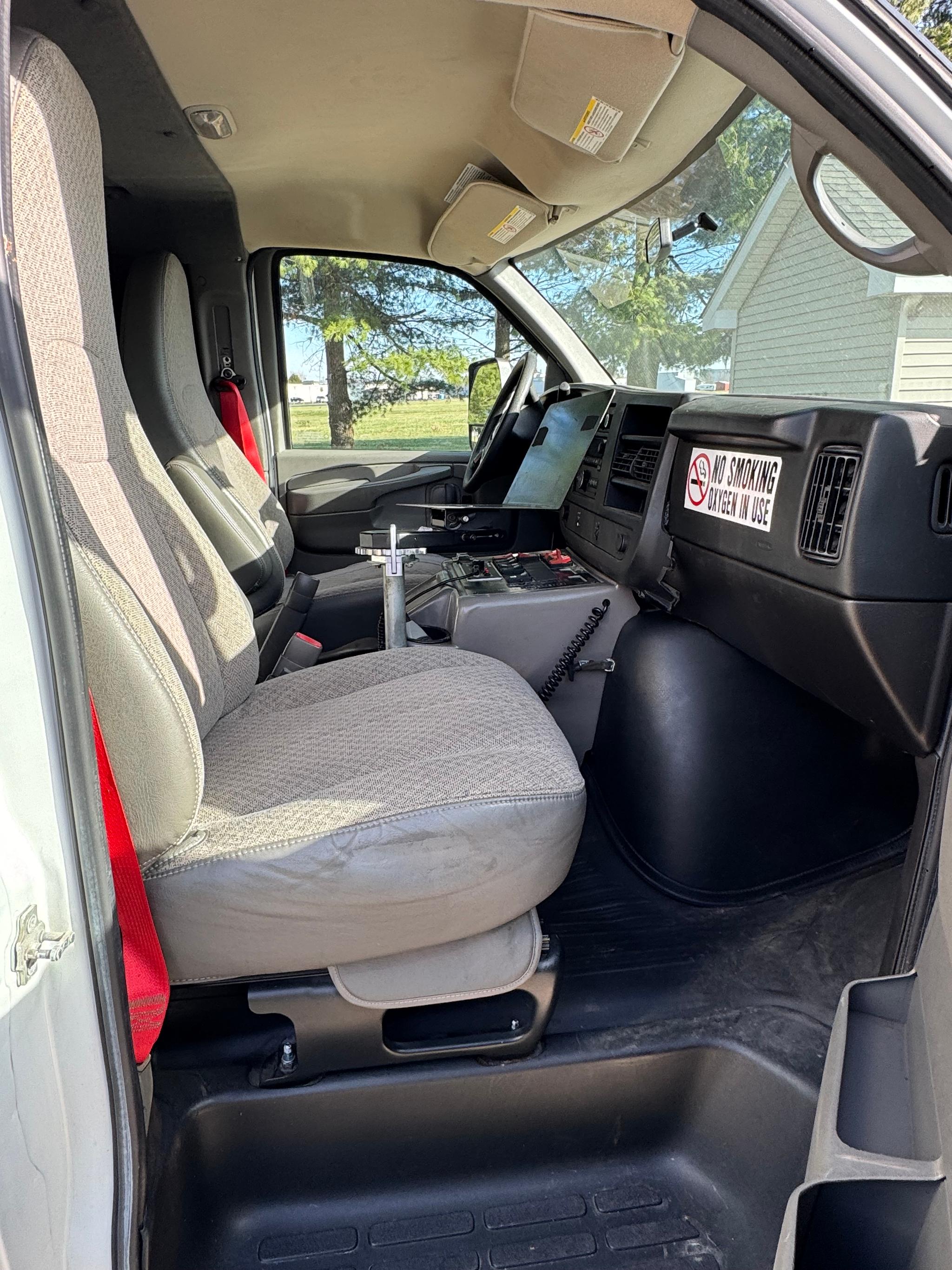 2011 Chevrolet G-Series Ambulance (Pending Sale) Type III - image 3