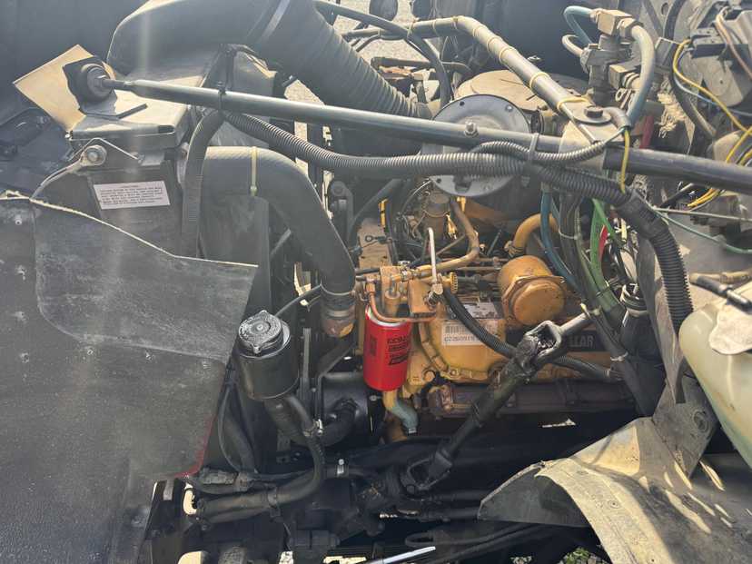 1989 FMC GMC Pumper — photo 2