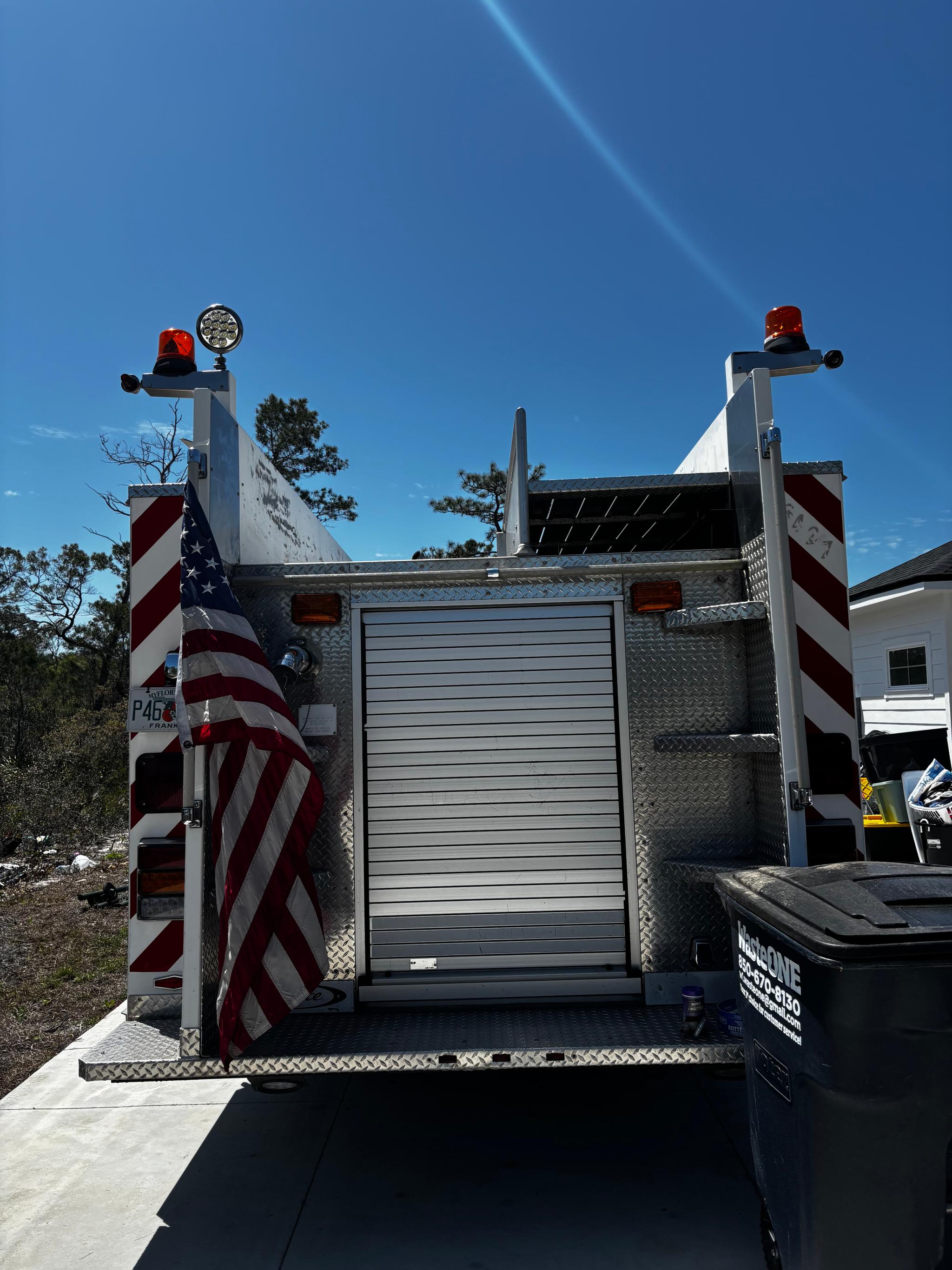 2004 Pierce Contender Pumper - image 3