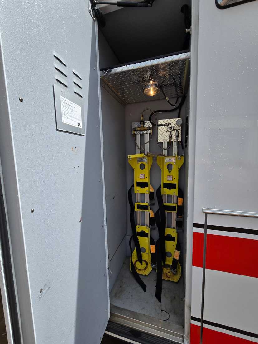 2010 Road Rescue Ford Type III Ambulance — photo 8